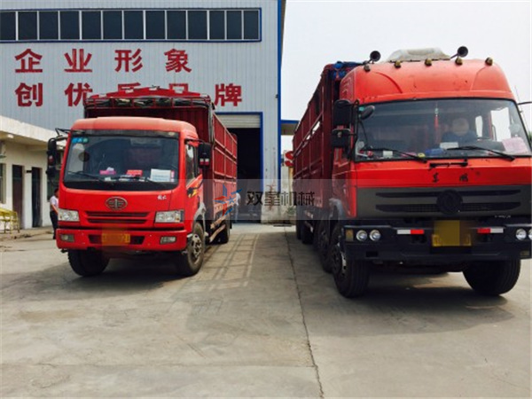 油桶破碎機設備時產(chǎn)12噸廠家發(fā)貨現(xiàn)場