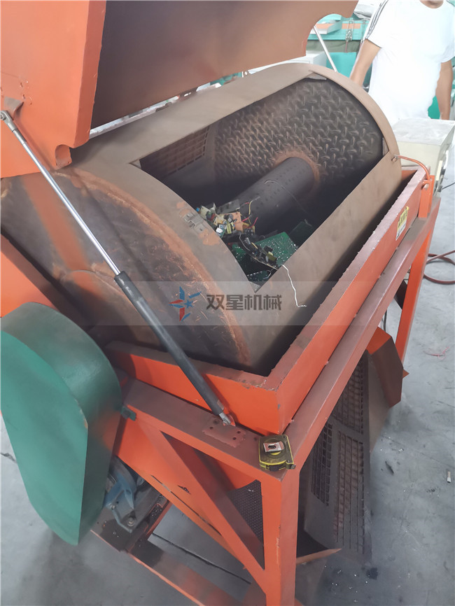 電路板拆解機(jī)開機(jī)效果