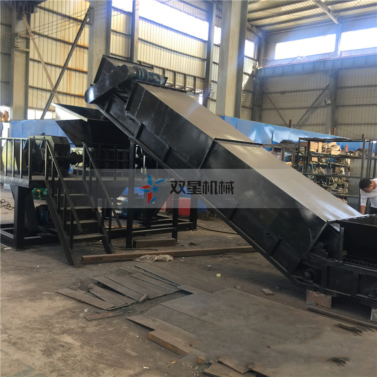 金屬撕碎機(jī)設(shè)備有哪些分類？技術(shù)上有哪些改進(jìn)？優(yōu)缺點(diǎn)有哪些？