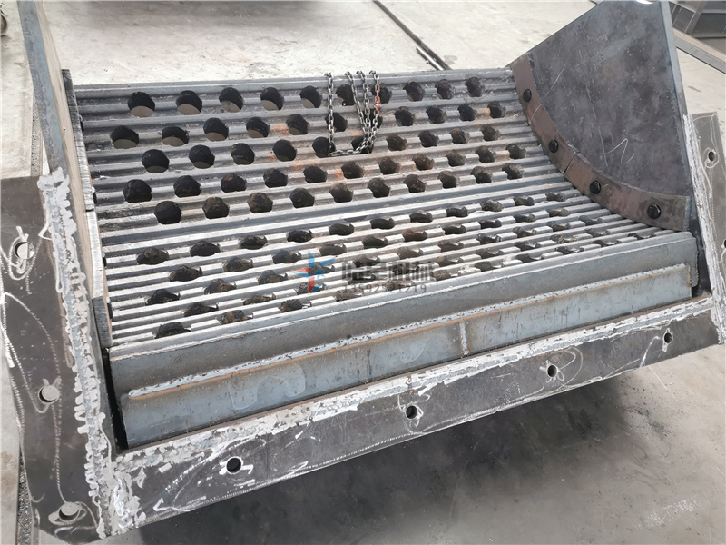 <a href='http://xlfefi.cn' target='_blank'><span>鋁合金破碎機</span></a>